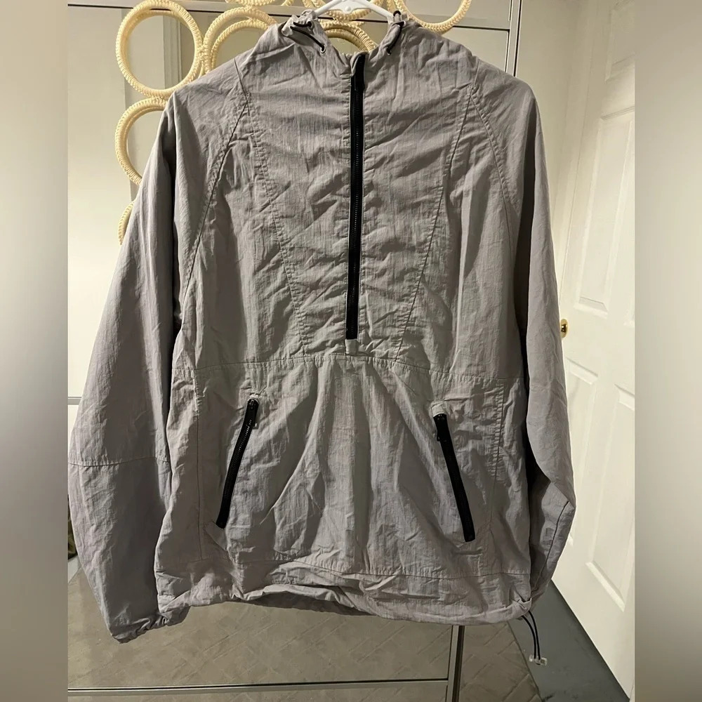 Urban  Heritage windbreaker